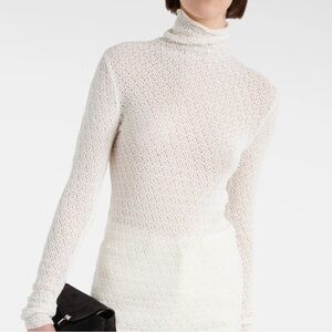 Totem high-neck crochet top off white